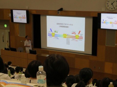 栄養健康学科 模擬授業の様子