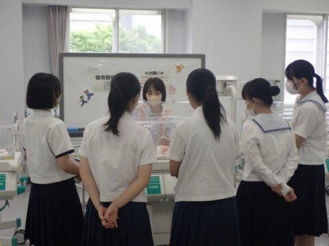 母性・小児看護実習室の見学
