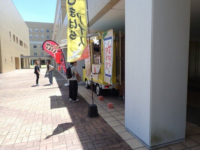 軽食販売(なかだい)の様子