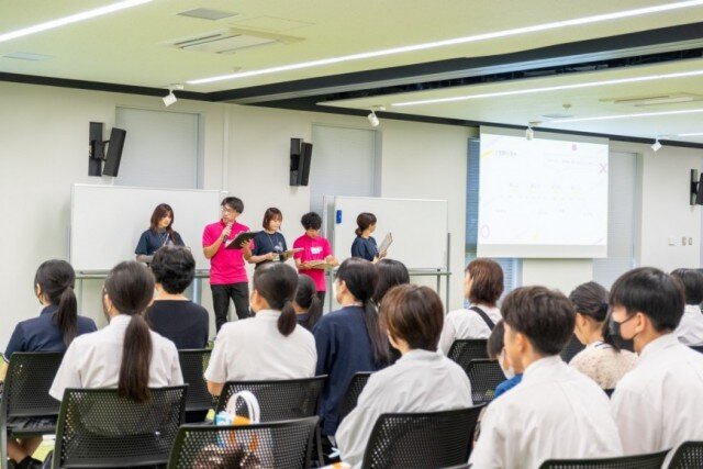 学生広報スタッフから学生生活について紹介