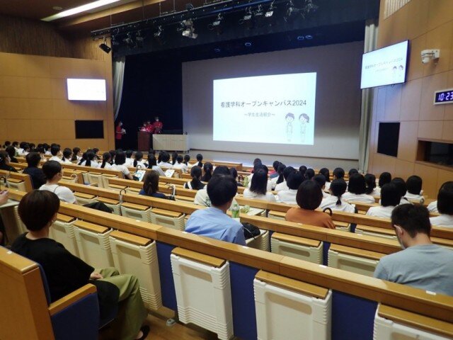 看護学科 学生による大学生活等の紹介