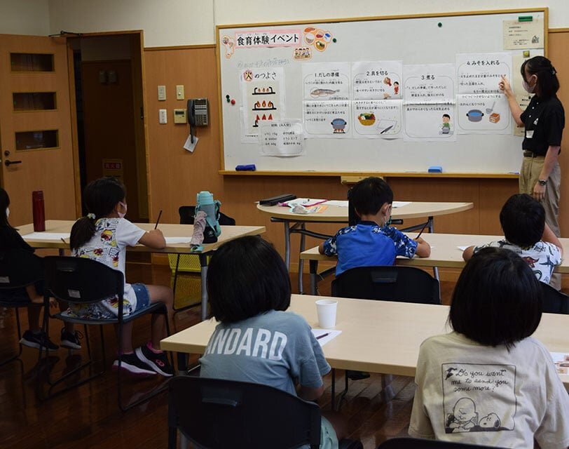 栄養管理学研究室(植村百江 講師)