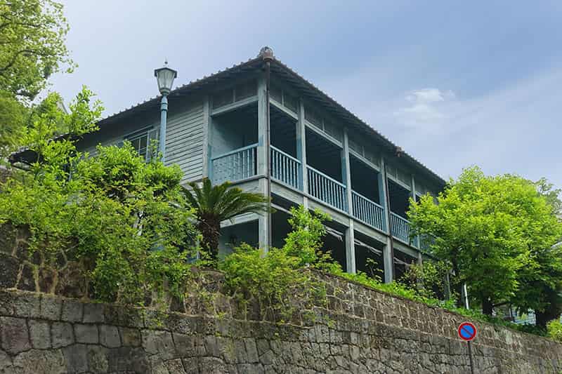 東山手甲十三番館